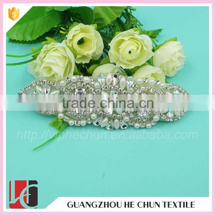 HC-3426 Hechun Hot Fix Crystal Neckline Applique for Fashion Clothes