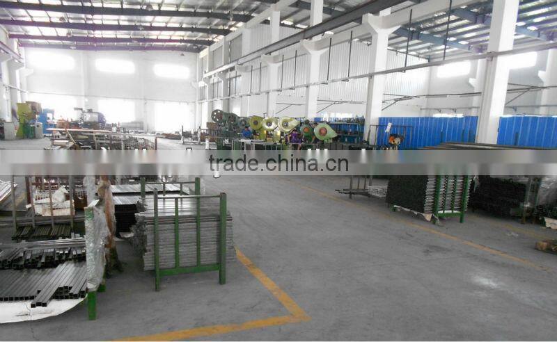 Single tier bath rack