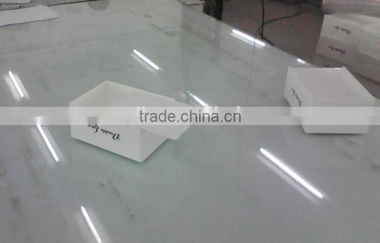 white acrylic tissue box