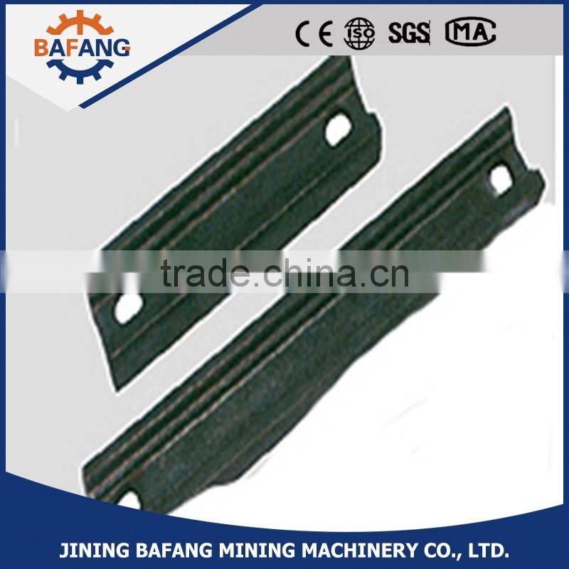 The 6.5#(40T) type matte stainless steel finished scraper