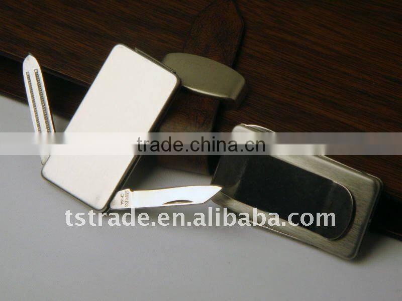 2014 new Mini lovely multi function pocket keychain knife D402....