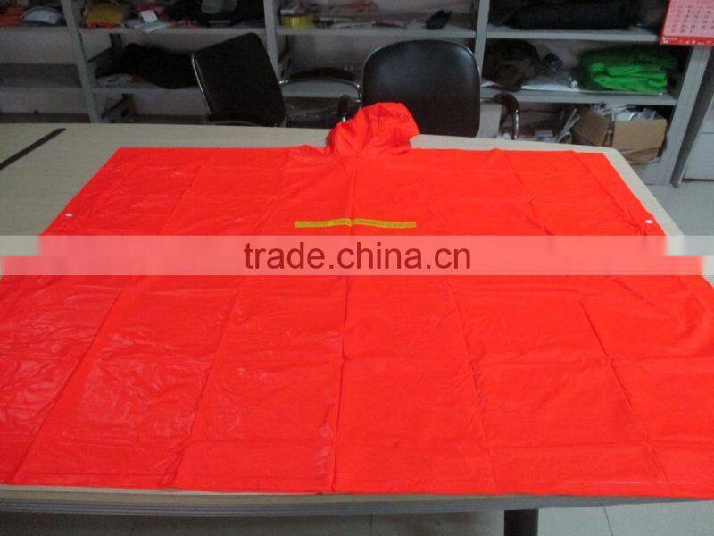 PVC PONCHO WITH REFLECTIVE TAPE ON SHOULDER