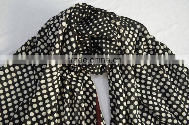 Fashion top popular ladies printed dot acrylic mixed cashmere shawl for winter