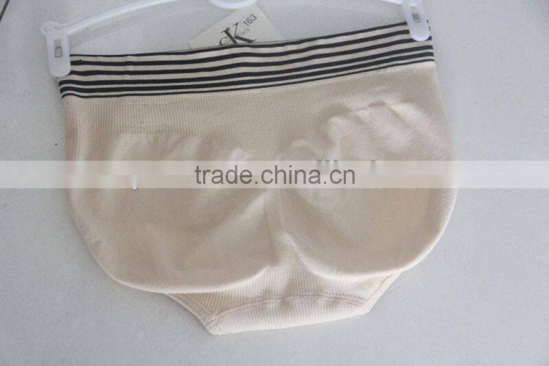 yiwu big factory produce 100% cottone flower embroidery underwear women