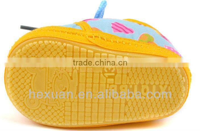 2016 Best quality and fashion baby shoes,rubber sole baby shoes