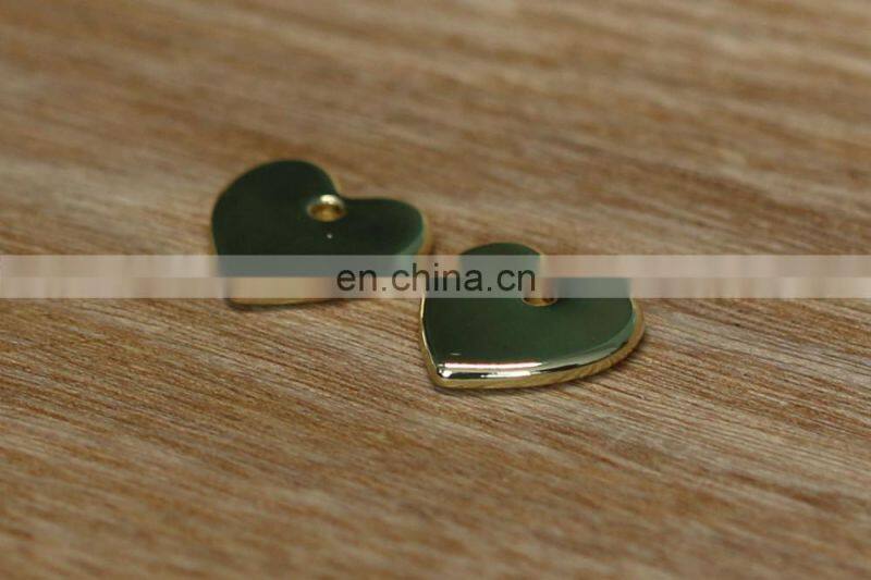Custom Logo Gold Heart Metal Clothing Labels Garment Accessories