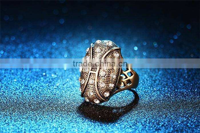 China wholesale cheap jewelry zinc alloy vintage rhinestone full jewelled fomger ring