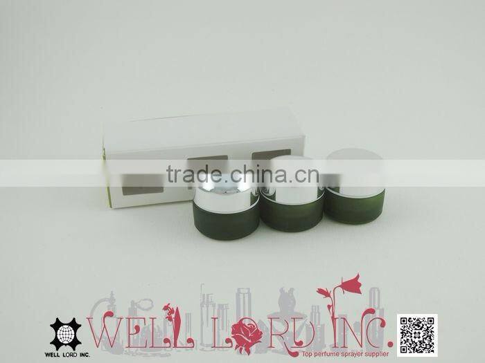 Simple style white & green printing paper box with three jars