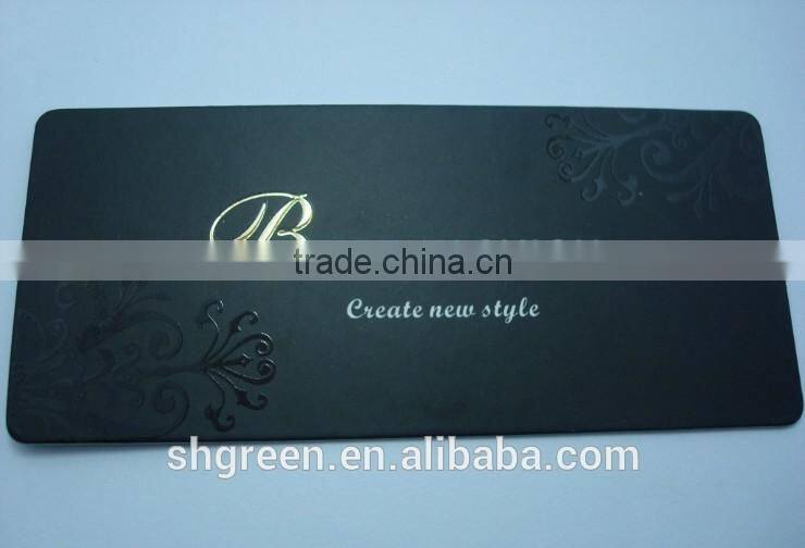 Classic spot UV swing tag with embossed logo for dolls