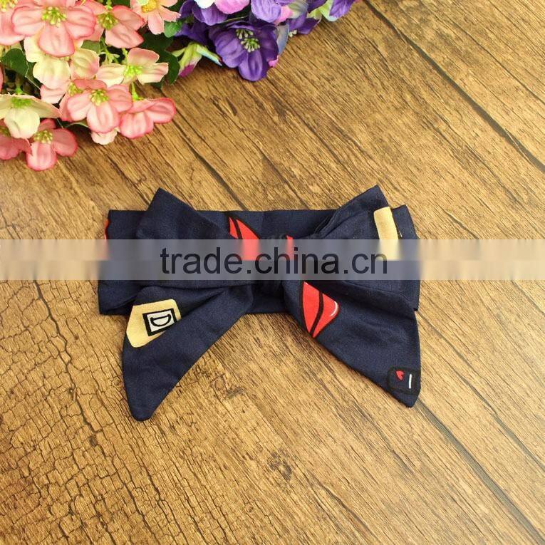 Wholesale Newborn infant baby clothes girl romper plain custom print navy dark blue onesie pom poms lipstick bubble rompers