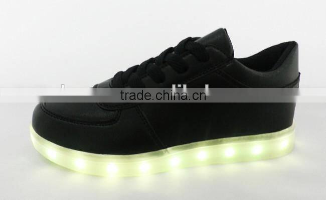 2016 New Shinning PU Light Up Children Casual LED Sneaker Sports Running Shoes