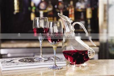 glass wine decanter with handle
