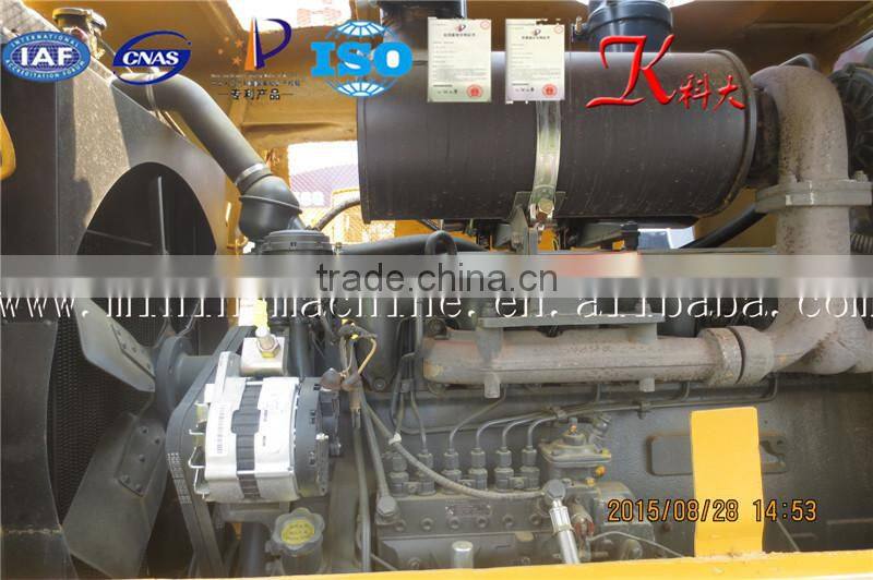 Earth-moving wheel loader bucket