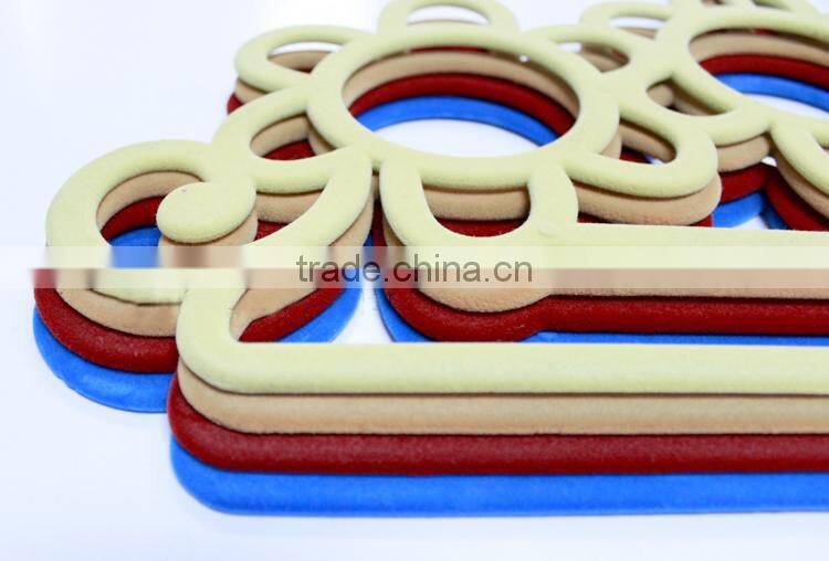 kimono plastic flower scarf hanger