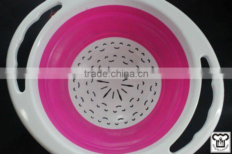 Foldable and colorful silicone food colander