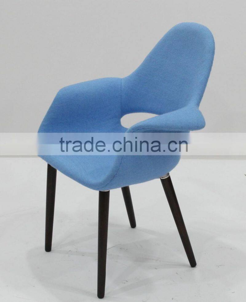 replica fiberlgass material wooden legs fabric blue color Organic Chair by Eero Saarinen