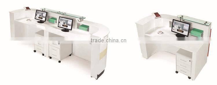 Big 5 star hotel reception desk size