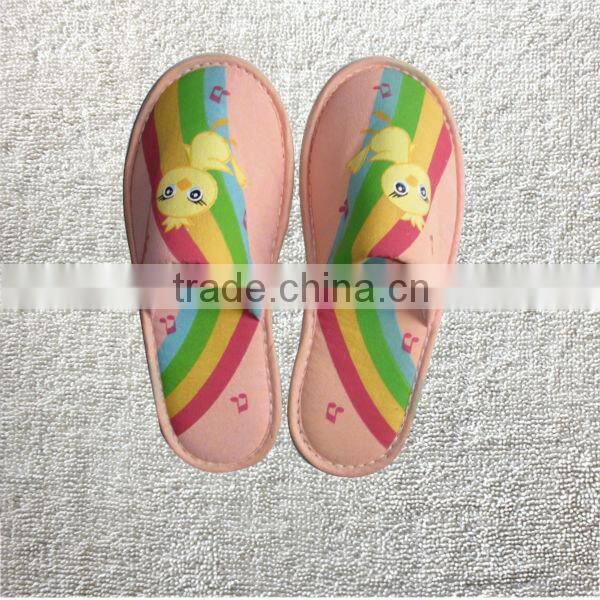 Knitted fabric kids slippers with monkey printing