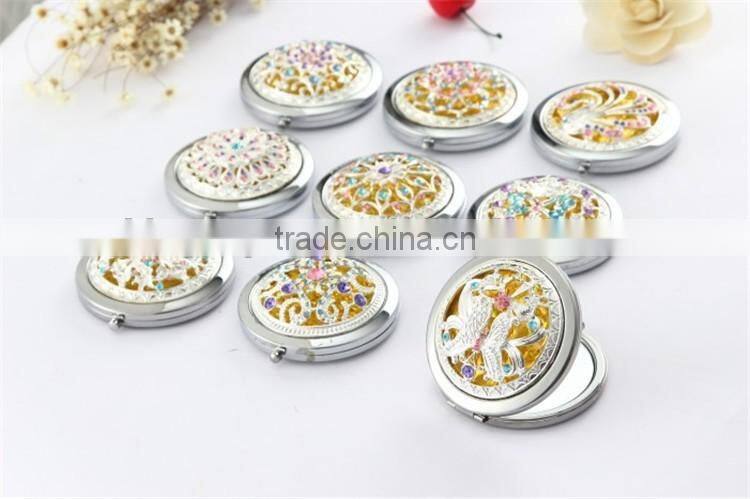 Round folding Russian metal Mirror