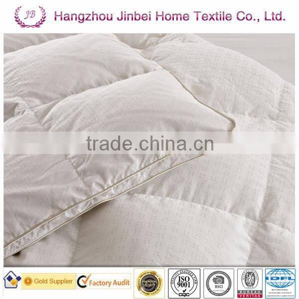 luxury five star hotel whit goose feather duvet