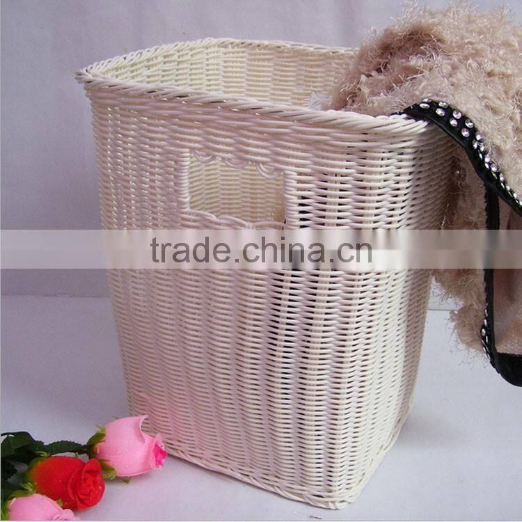 Custom wholesale waterproof plastic hand woven laundry baskets in bulk