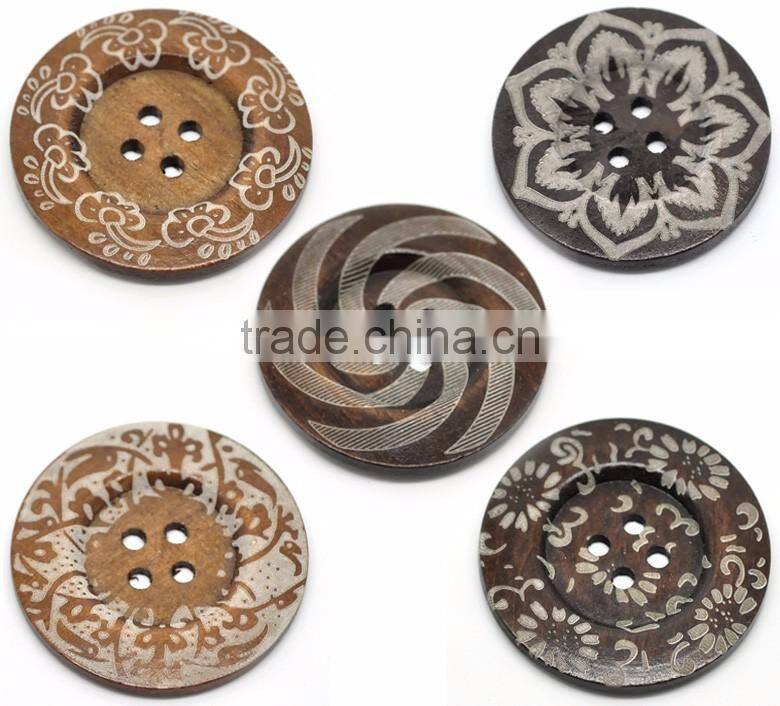 High Quality Scrapbooking 4 Holes Round Mixed 6cm Wood Sewing Buttons