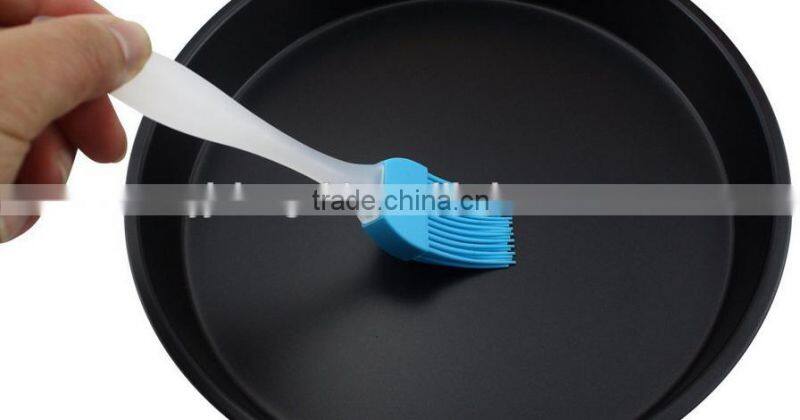 Hot Sale FDA and LFGB 100% Food grade Silicone Basting Pastry & Bbq Brushes Heat Resistant Kitchen Utensils