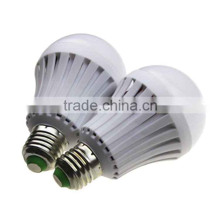 5W rechargeable LED emergency bulb e27 with 2 years warranty