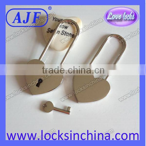 AJF Newest long shackle lover's heart shape lock for valentines day promotional items
