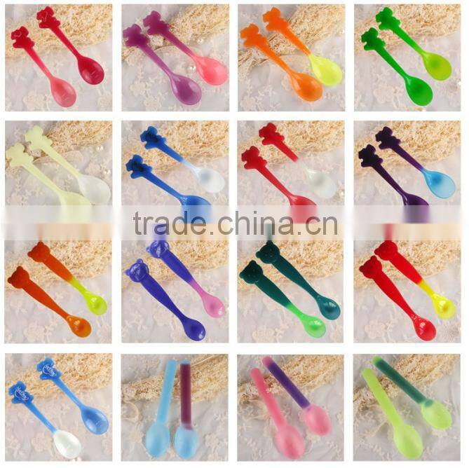 2015 new design PP spoons change colors for promotion gift