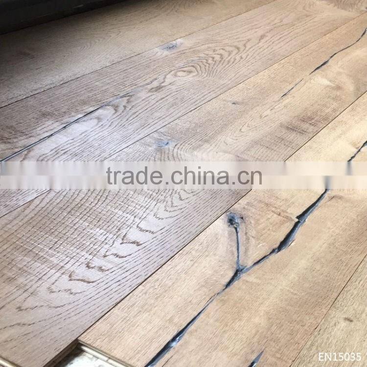 Distressed Oak Wide Plank Engineered Wood Floors