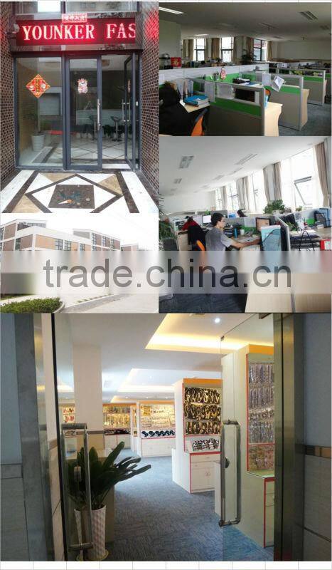 Different Colours Pyramid Metal Nailhead stud