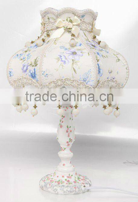 beautiful Classic resin table lamp