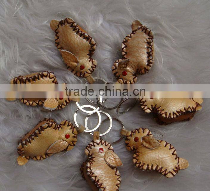 High quality Lovely fish leather animal keychain genuine leather keychain for promotional gift handmade leather keychain
