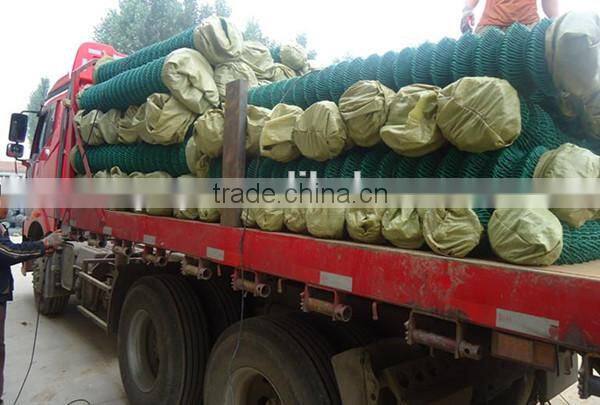 Hot Dipped Galvanized or pvc coated chain link rhombus fence(ISO9001:2000)