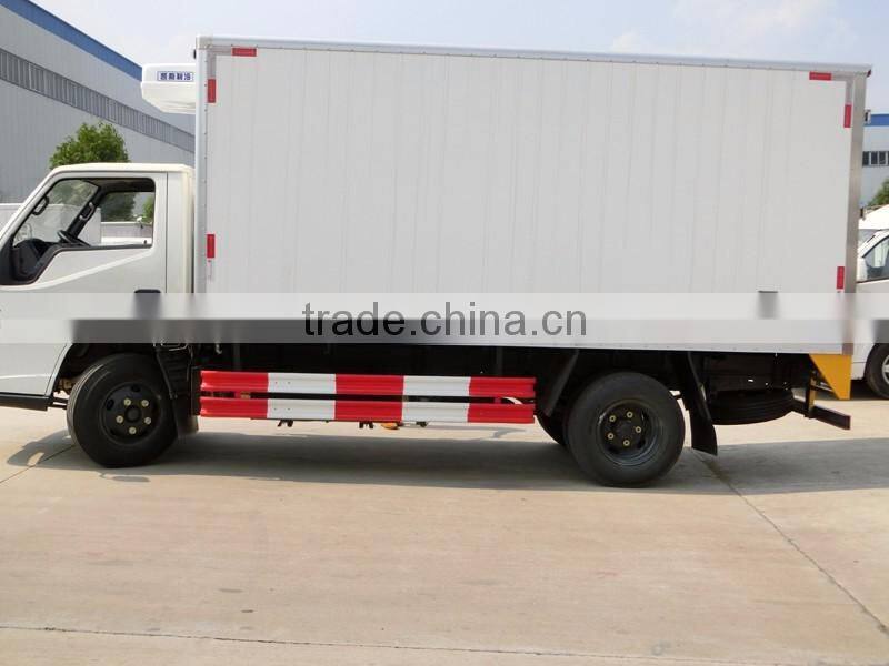 4x2 2 axles 5 tons mini refrigerated van truck for food delivery transportation