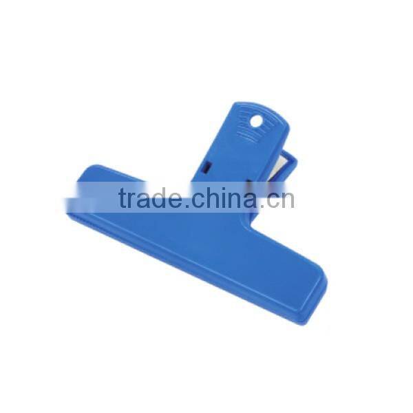 Simple design promotional plastic clip