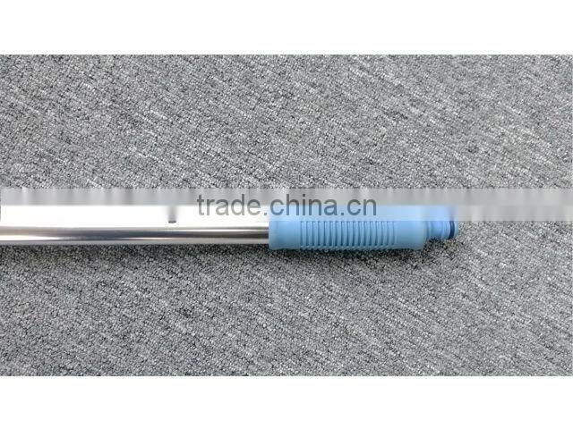 Water fed brush, water flow through brush, portable car wash brush, telescopic car cleaning brush