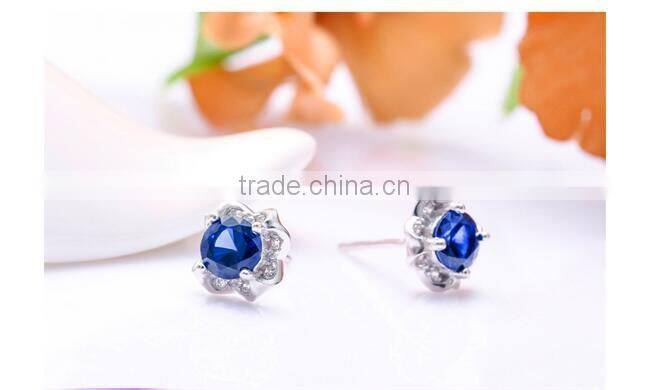 Exquisite Hot Sale Elegant Micro Insert Zircon Flower Shape 925 Sterling Silver Stud Earring