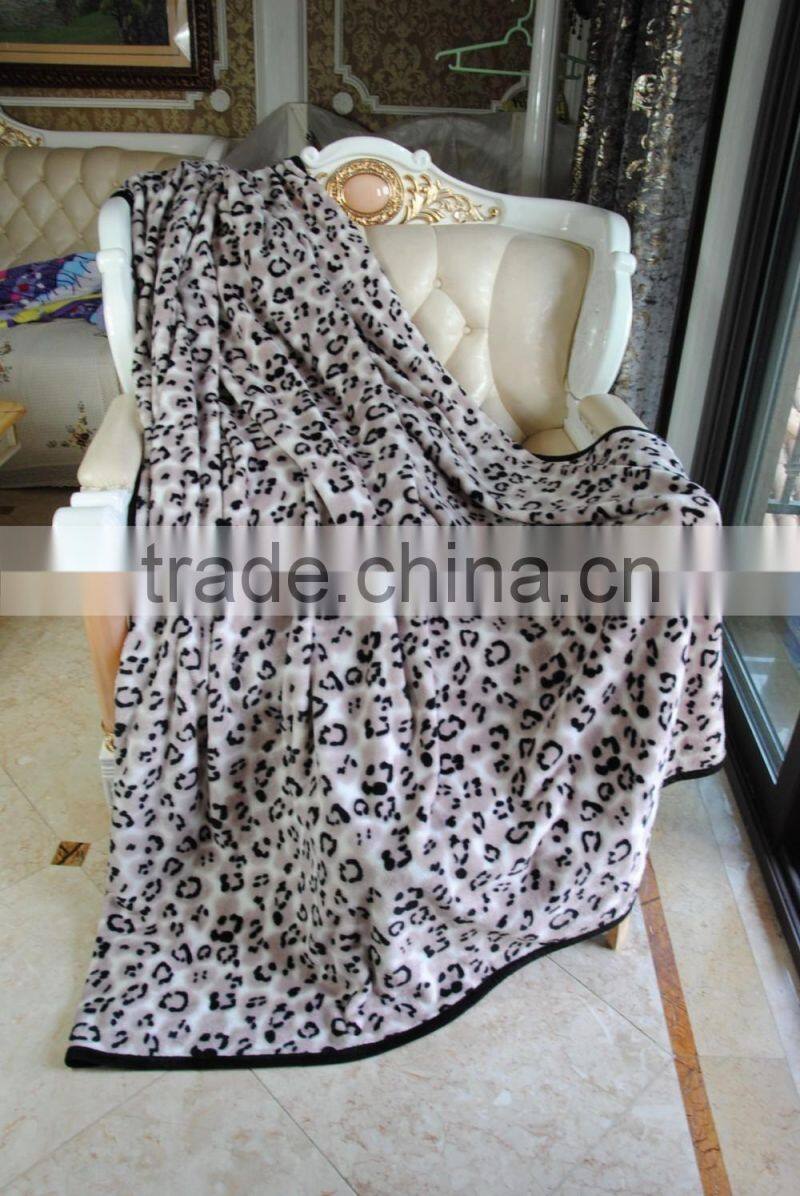 Beautiful wholesale warm blanket
