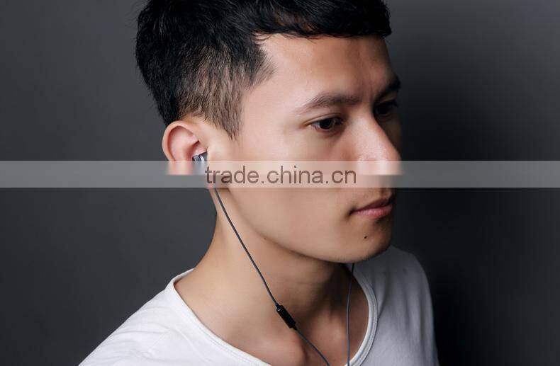 Original ROCK Mula Stereo Earphone in-ear Headphone Handsfree with Mic For SAMSUNG For iPhone Universal Earbud MT-4381