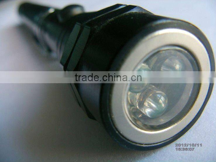 3 LED Telescopic Flashlight With Magnet