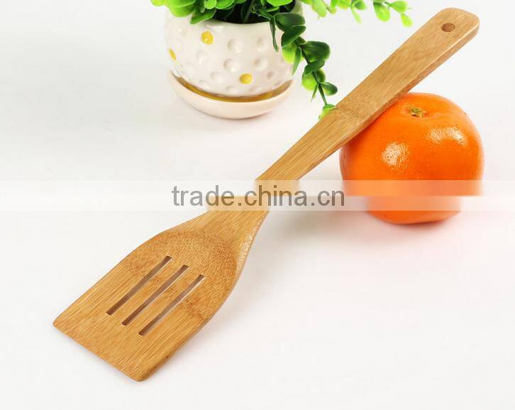 Bamboo kitchen utensil/Slotted turner
