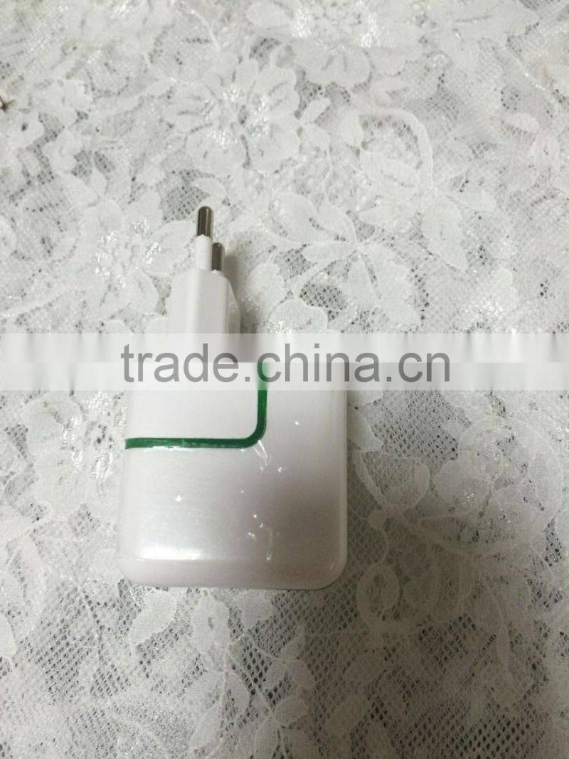 220V 2A dual usb charger for for mobile phone tablet