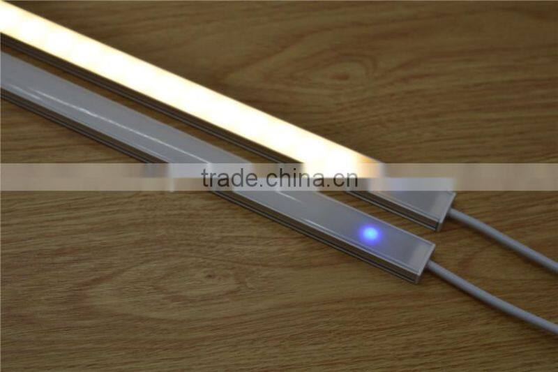 Switch Touchable IP Rating IP40 60cm Length Closet Led Linear Strip Light