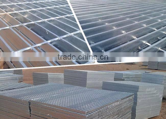 High Quality Galvanized Heavy Duty Road Walkway Steel Grating