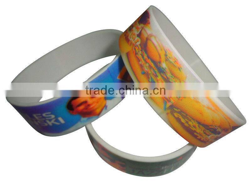 Many kinds of silicon wristband women and men custom silicone bracelet