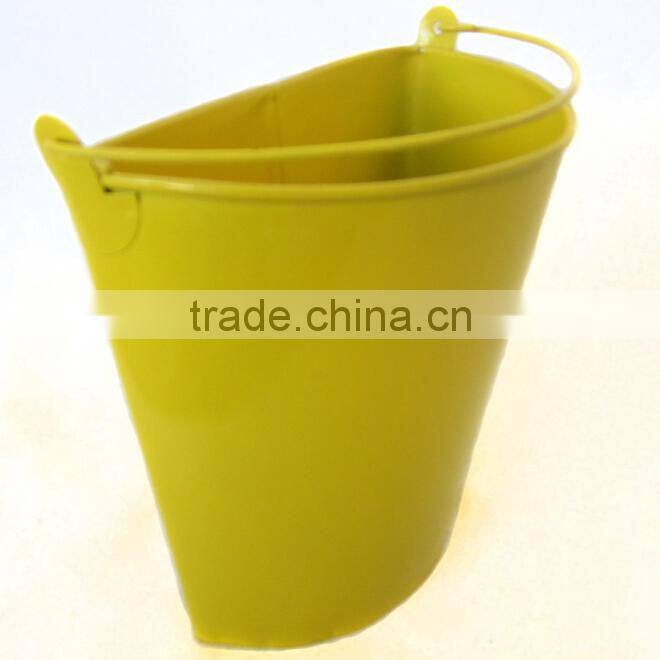 wall-mounted metal half round flower pot