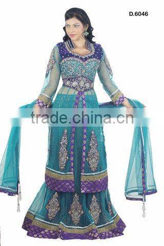 Designer Net Lehengas