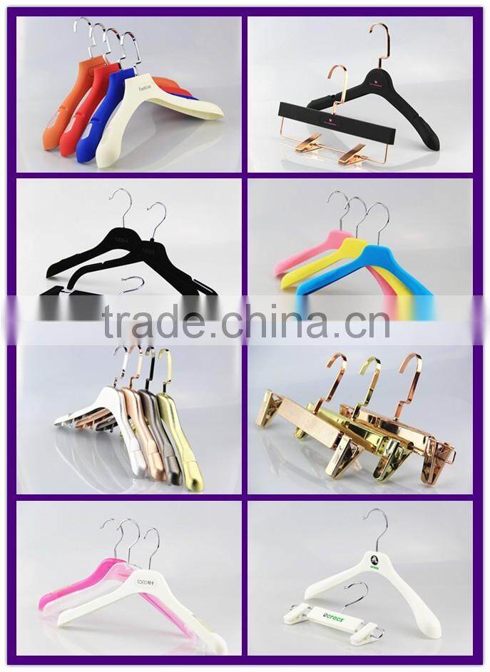 IMY-480 black senior plastic top hanger for wholesale jacket hanger